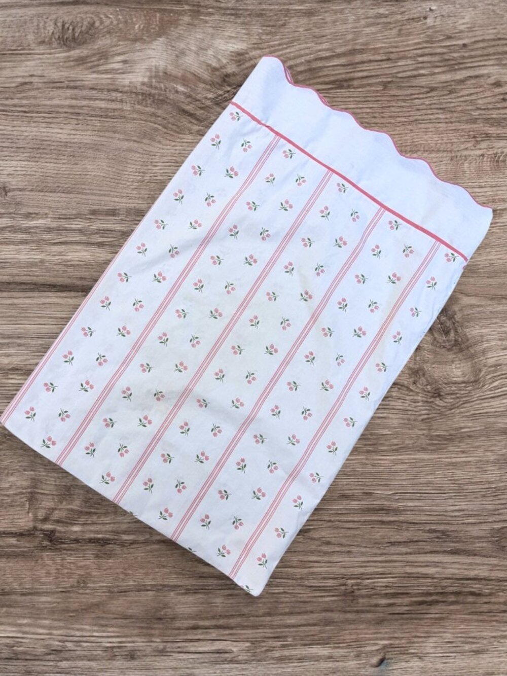 Vintage Pink Tulip Stripe Pillowcase Scalloped Edge Cottagecore Bedding